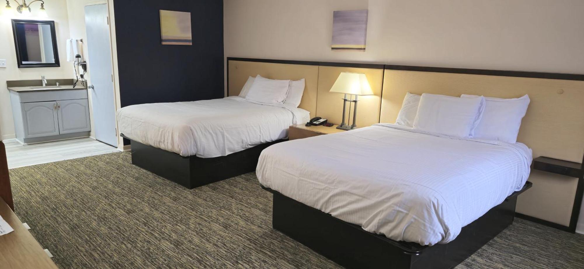 Rodeway Inn Formerly Camp Inn Lodge Oscoda Экстерьер фото
