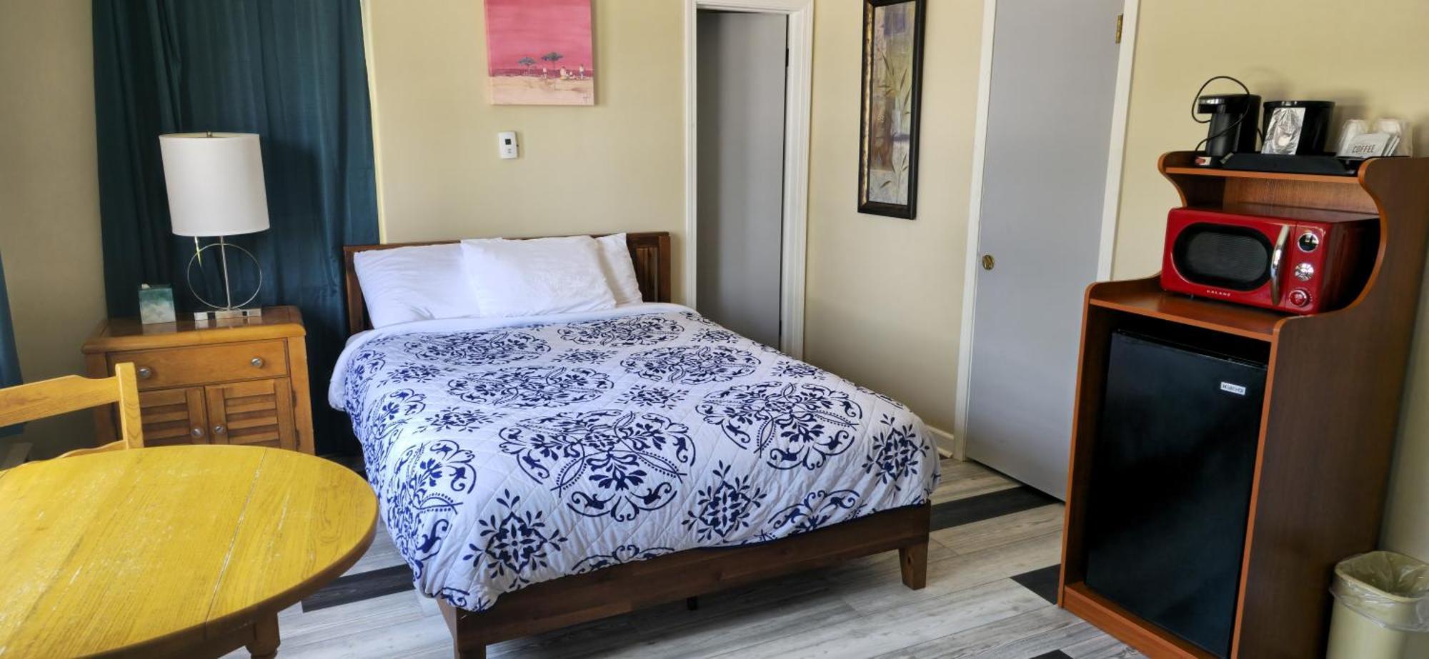 Rodeway Inn Formerly Camp Inn Lodge Oscoda Экстерьер фото