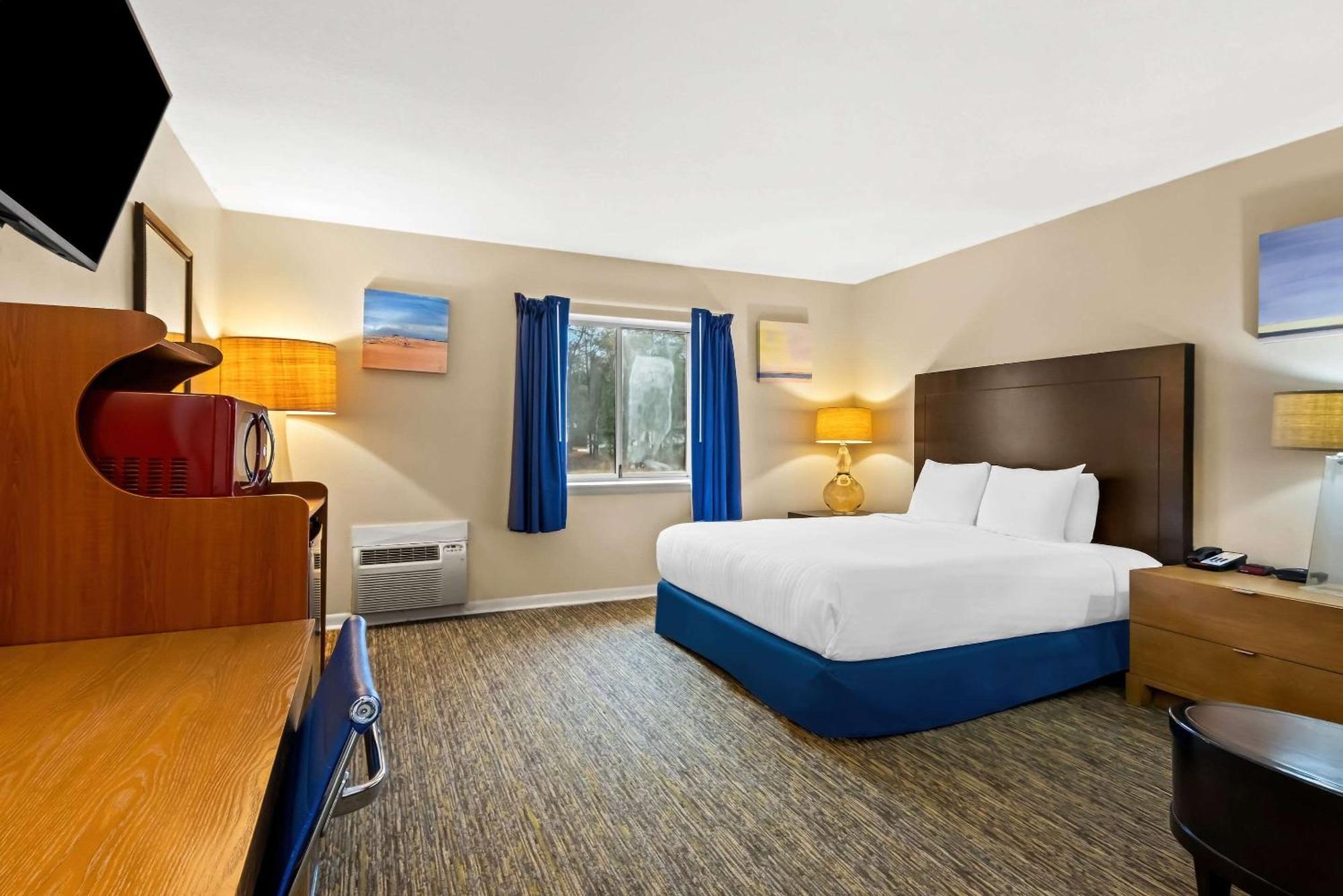 Rodeway Inn Formerly Camp Inn Lodge Oscoda Экстерьер фото